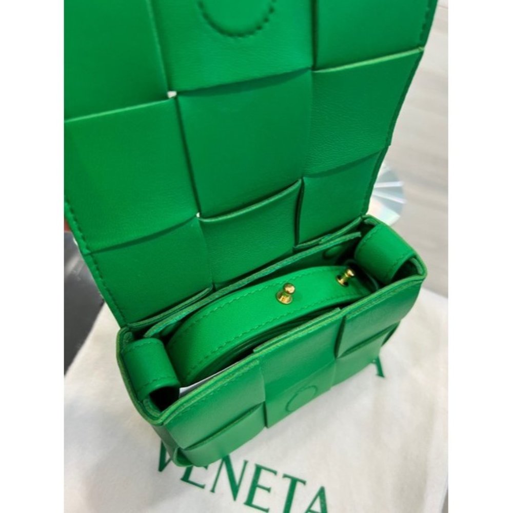 Bottega Veneta Candy Mini Cassette Parakeet Green Lambskin Leather Bag - Picture 7 of 12